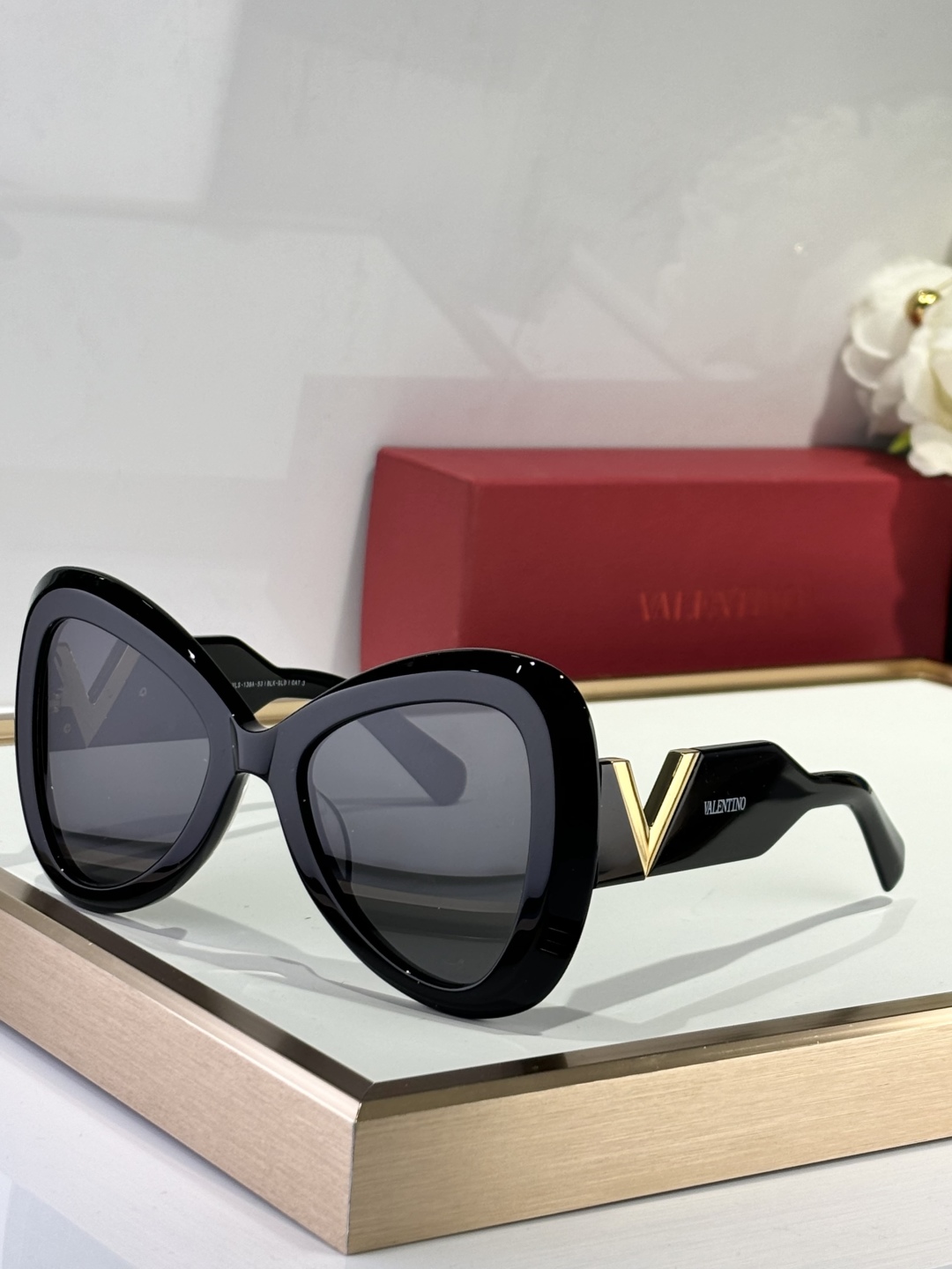  VALENTINOINO
MO D：VLS138A
SIZe：51-19-245
