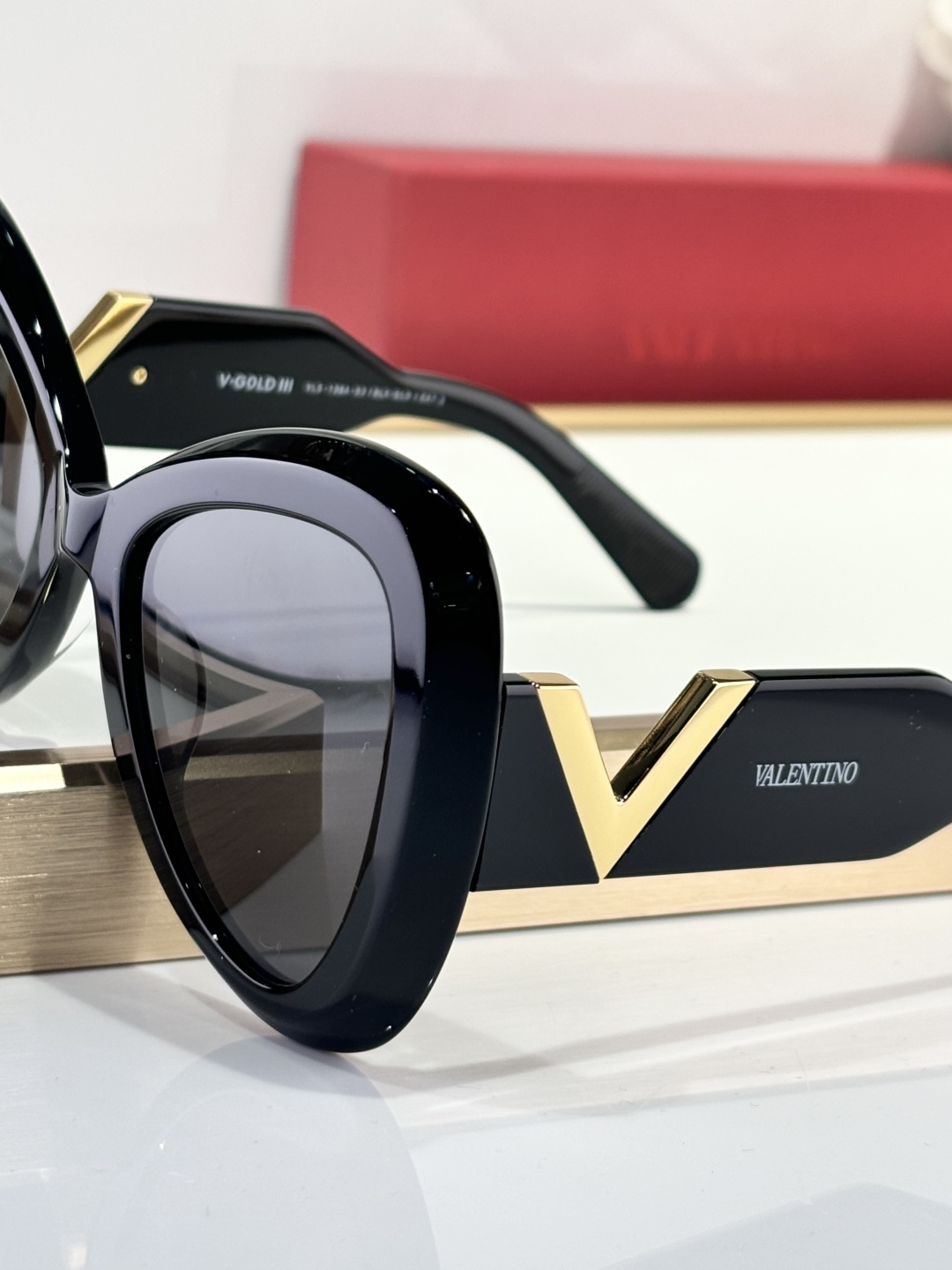  VALENTINOINO
MO D：VLS138A
SIZe：51-19-245
