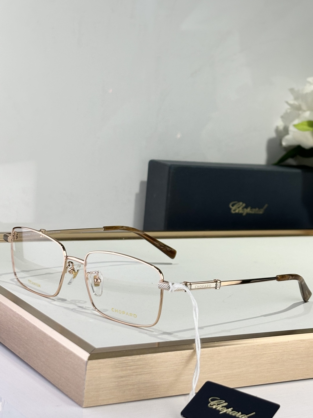 Chopar* Super titanium. Tianium MODEL: VCHL47J Size: 55-18-145