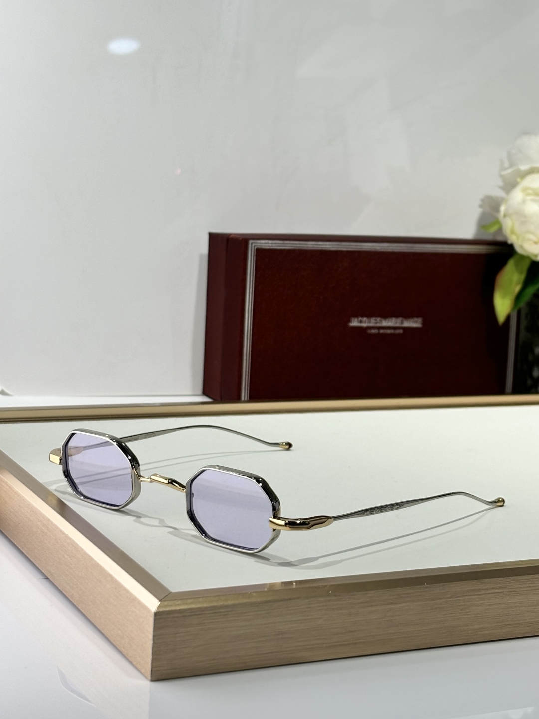  JACQUES MARIE MAGE
MODEL：THE BURN
SIZE：41口29-140

