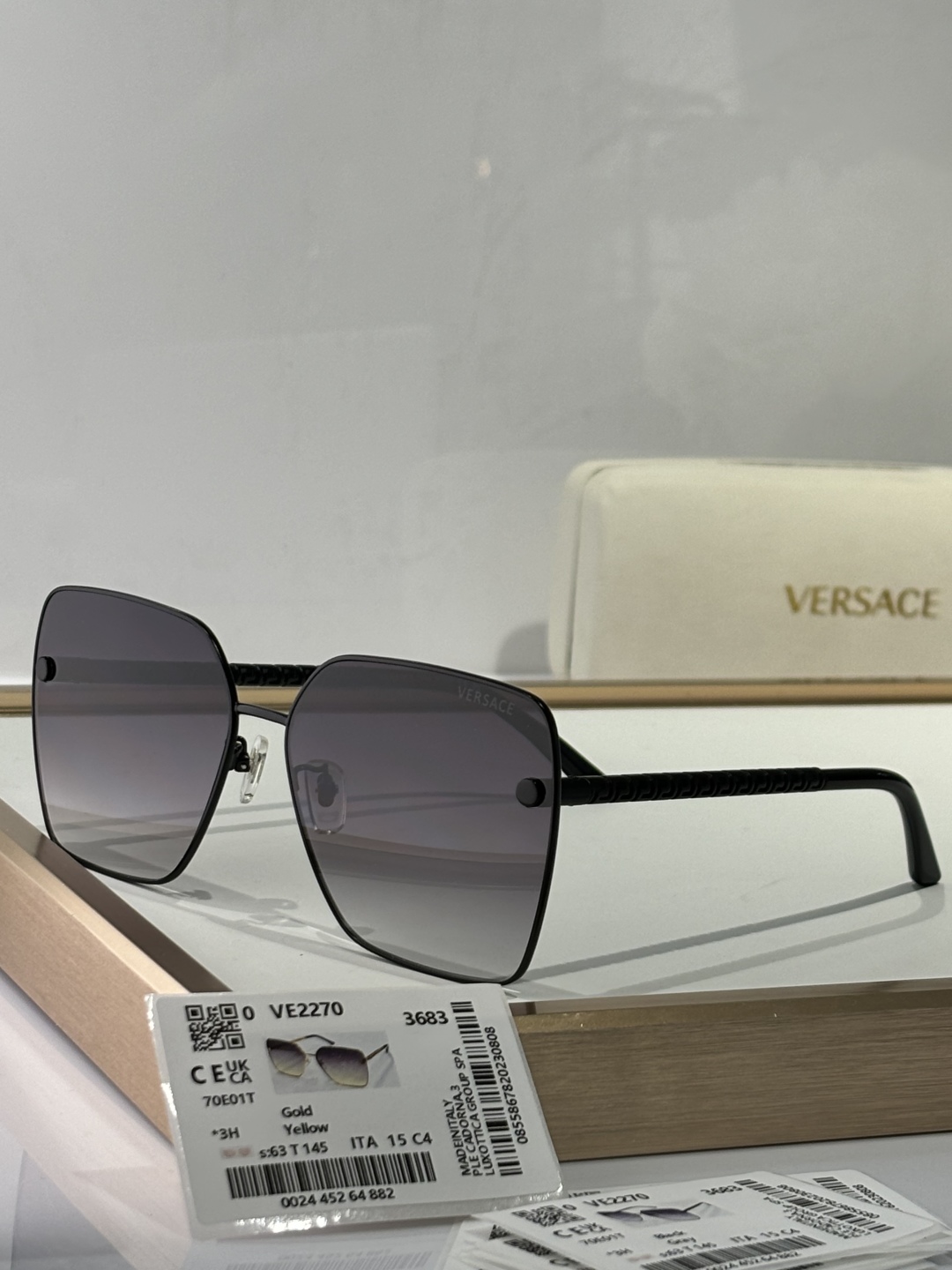  VERSACE
MODEL：VE2270
SIZE：63口15-145
赵露思同款
