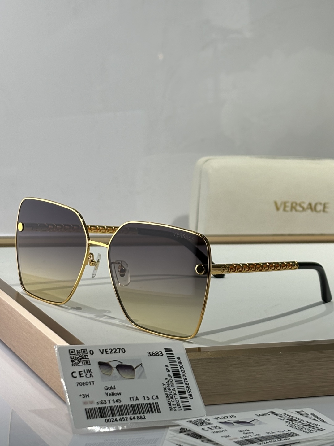  VERSACE
MODEL：VE2270
SIZE：63口15-145
赵露思同款