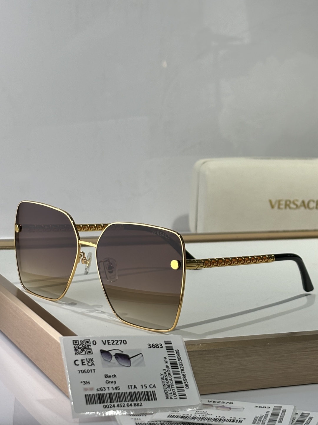  VERSACE
MODEL：VE2270
SIZE：63口15-145
赵露思同款