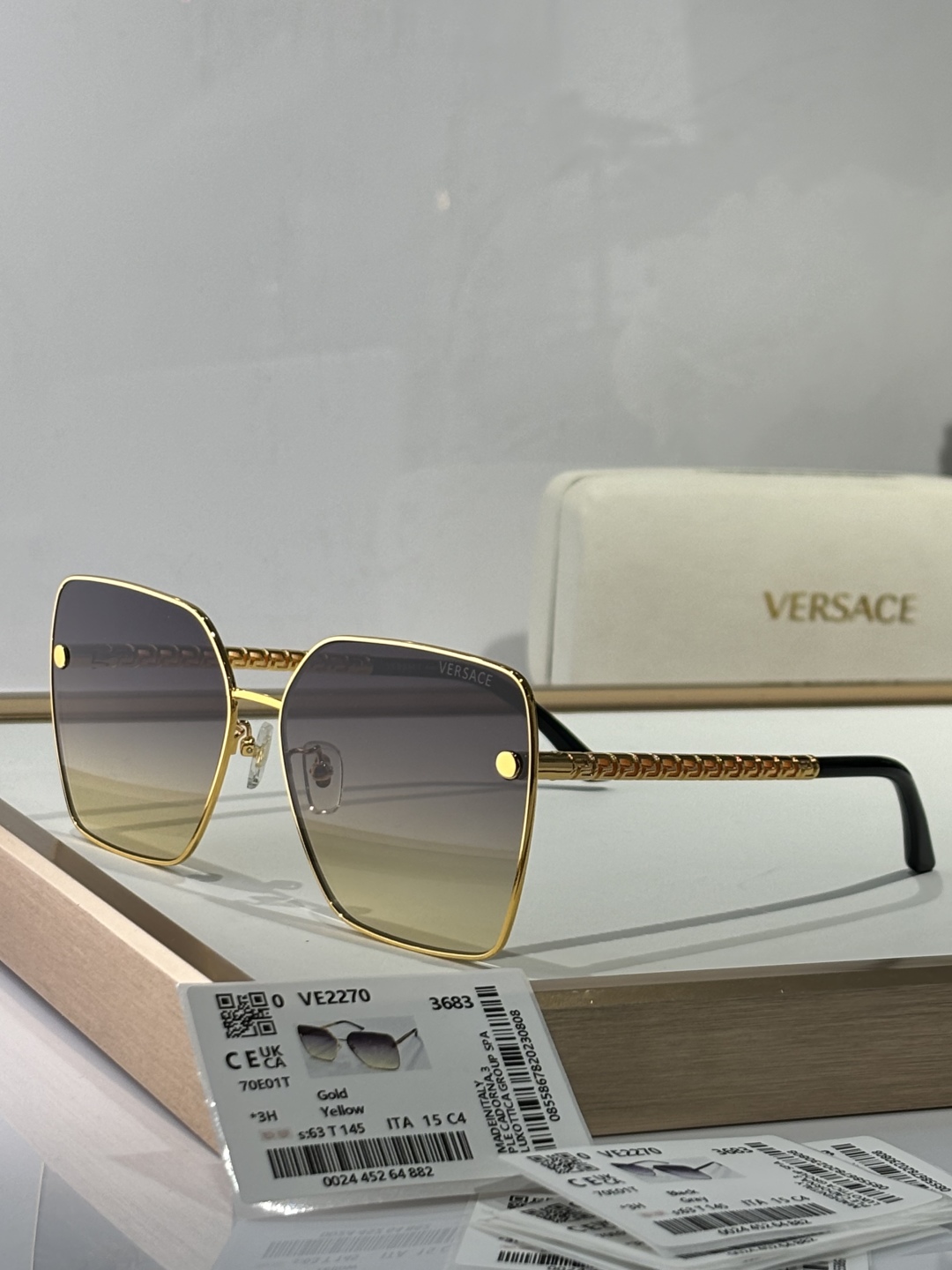 VERSACE
MODEL：VE2270
SIZE：63口15-145
赵露思同款