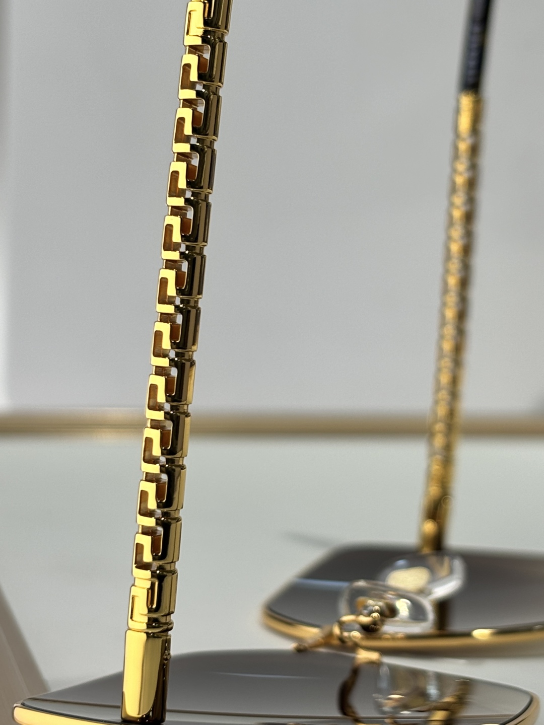  VERSACE
MODEL：VE2270
SIZE：63口15-145
赵露思同款