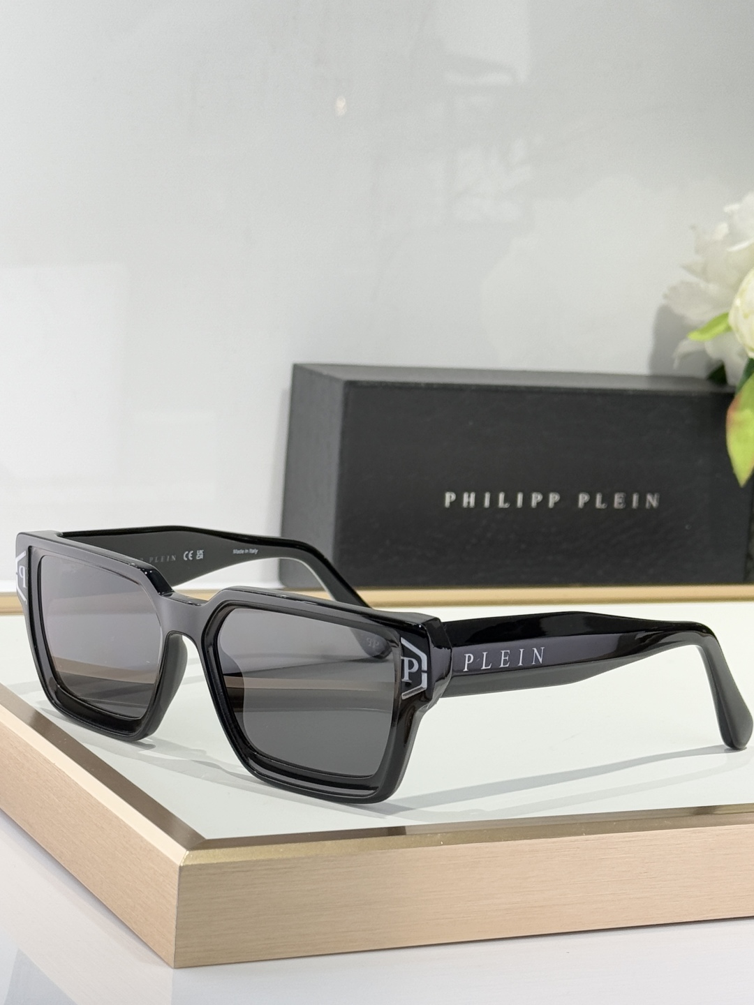 PhiliPP Plein
Mod：SP
Size：55-18-145
oroginal qualit