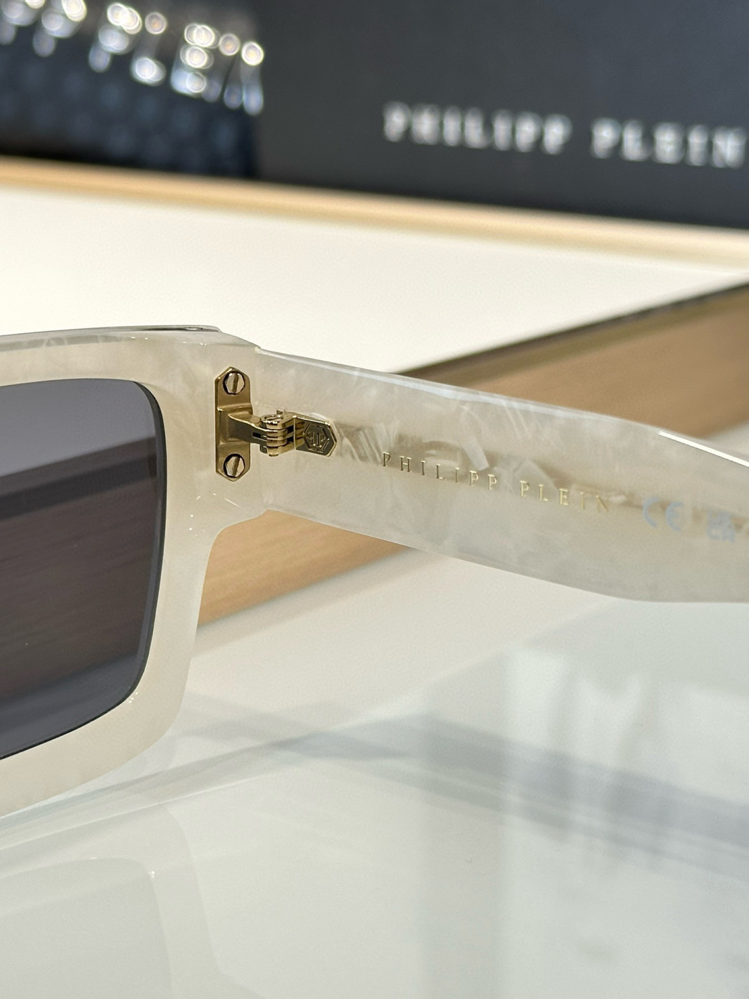  PhiliPP Plein
Mod：SP
Size：55-18-145
oroginal qualit