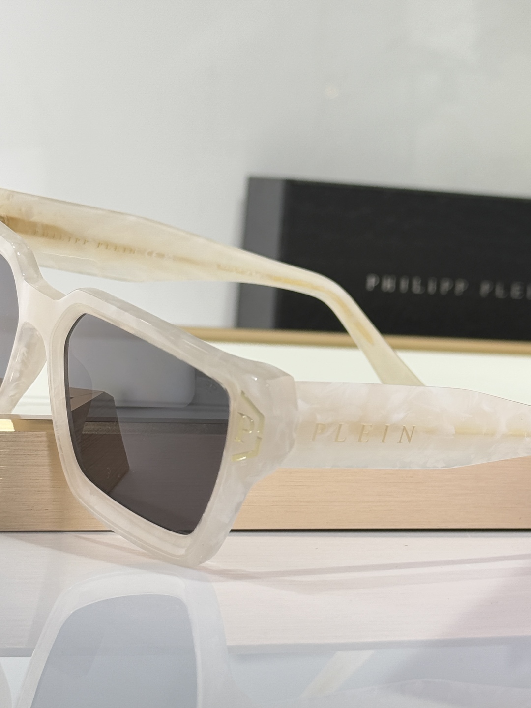  PhiliPP Plein
Mod：SP
Size：55-18-145
oroginal qualit