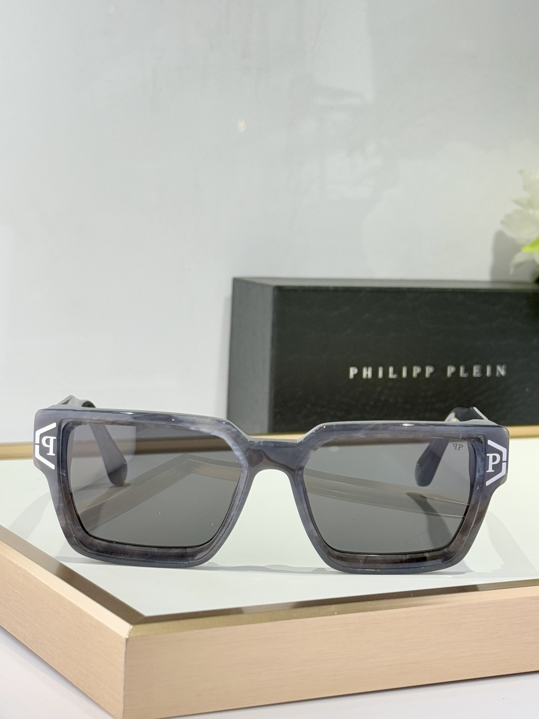  PhiliPP Plein
Mod：SP
Size：55-18-145
oroginal qualit