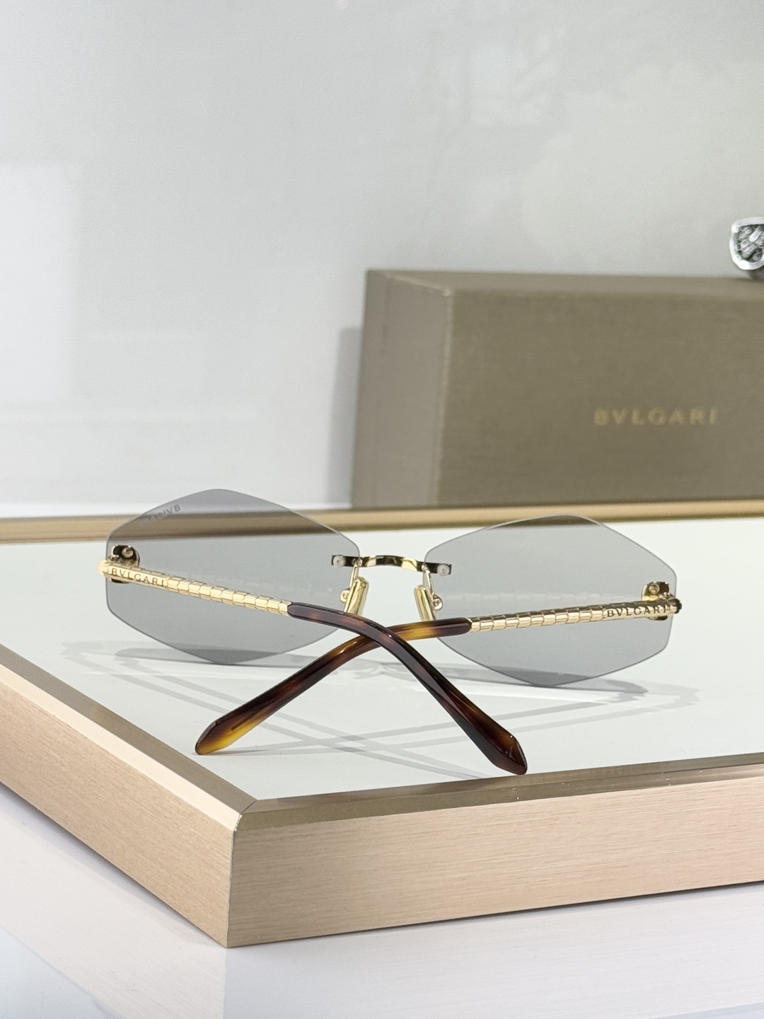  BVLGARI
MOD：BV500156U
SIZE：61-17-140
