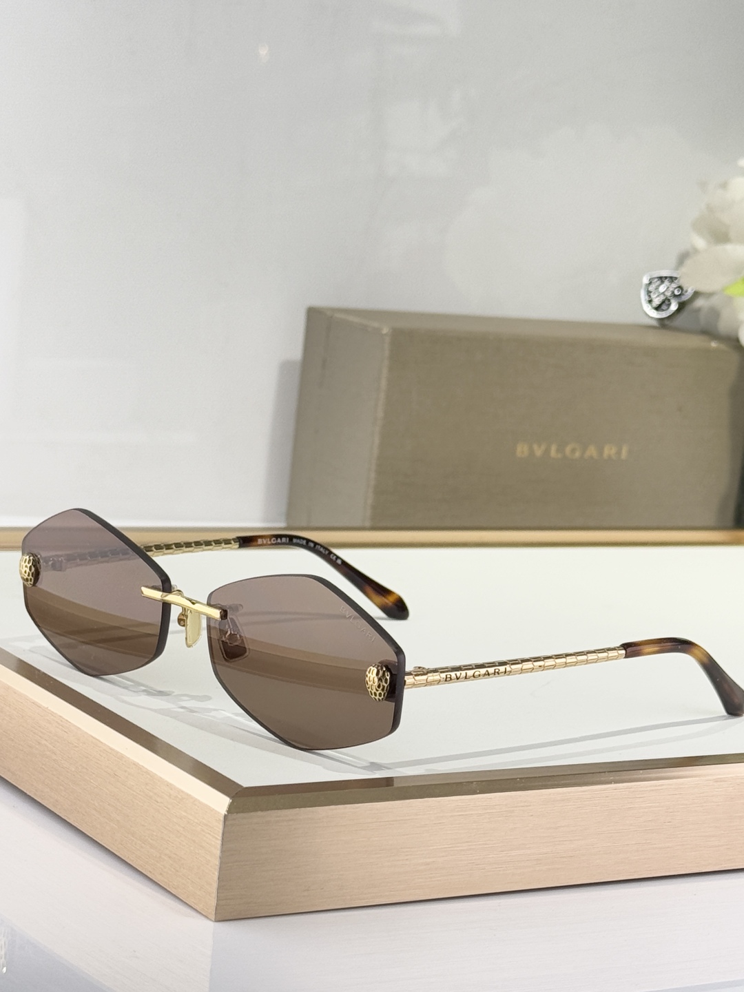  BVLGARI
MOD：BV500156U
SIZE：61-17-140
