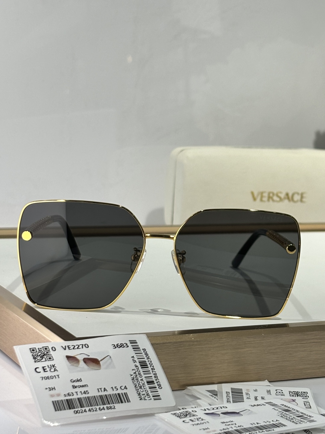  VERSACE
MODEL：VE2270
SIZE：63口15-145
赵露思同款