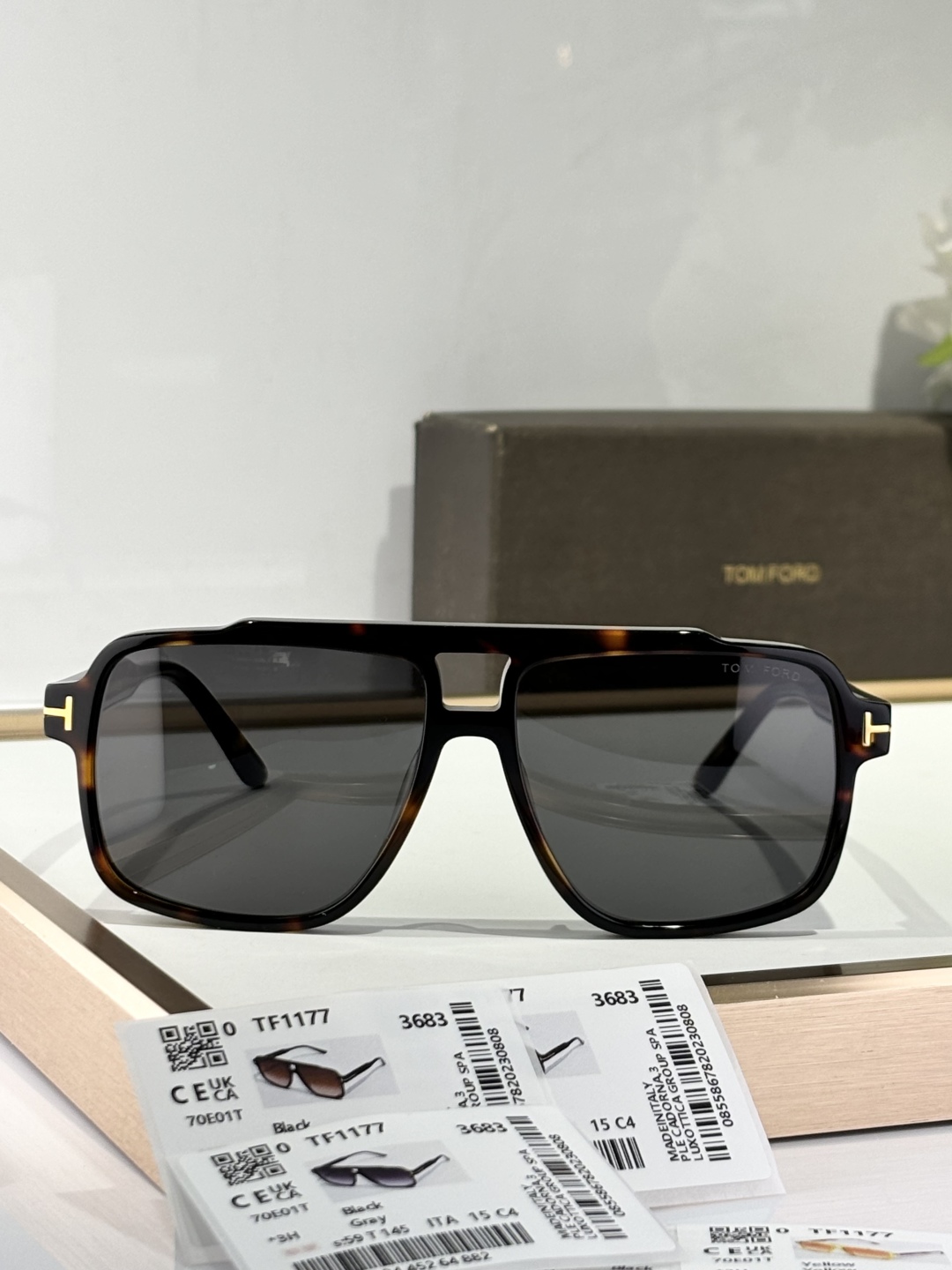 ￼ TOM FOR
MODEL：TF1177-
SIZE：59口15-145
