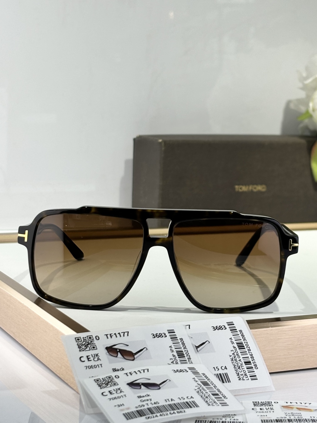 ￼ TOM FOR
MODEL：TF1177-
SIZE：59口15-145
