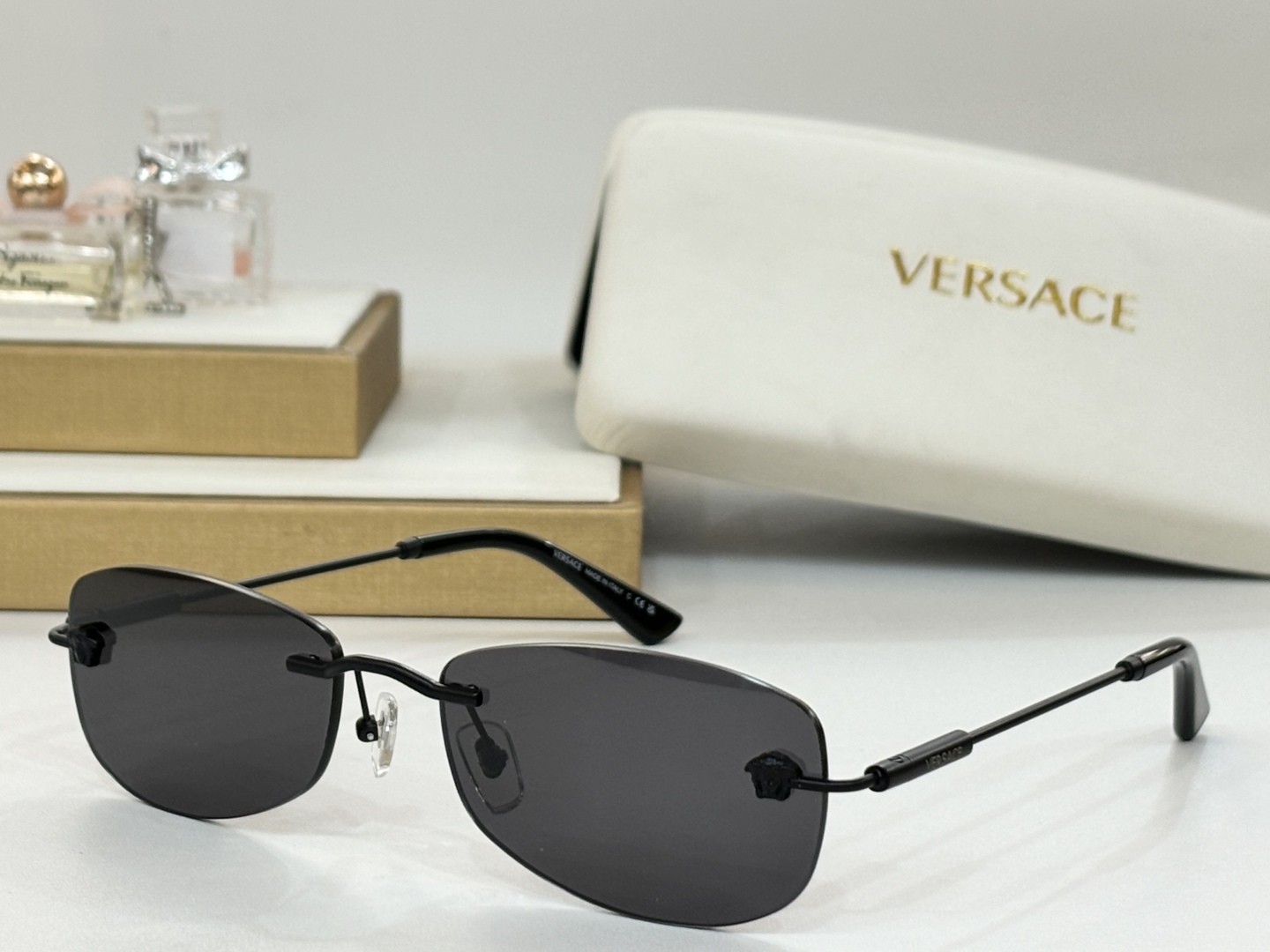  VERSACE  官网新款 
MODEL：VE2279
SIZE：60口18-140

