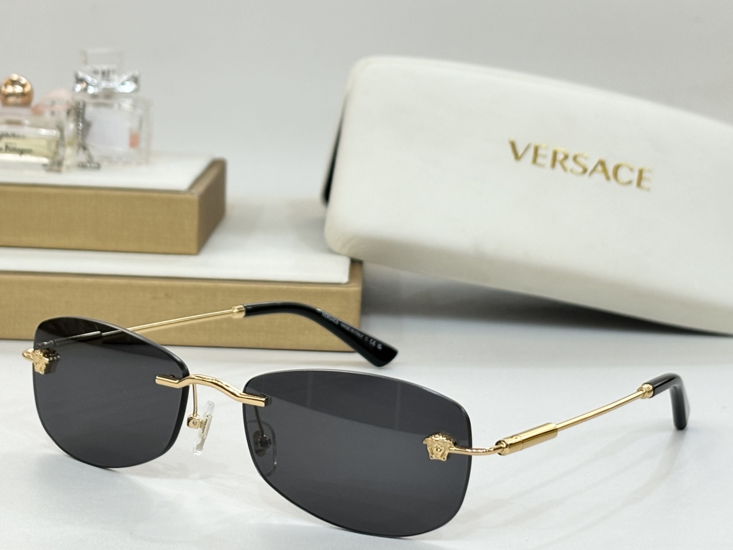  VERSACE  官网新款 
MODEL：VE2279
SIZE：60口18-140

