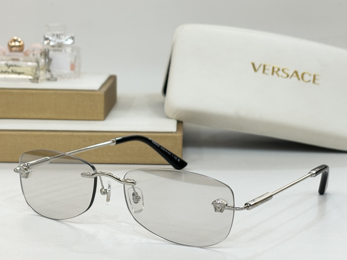  VERSACE  官网新款 
MODEL：VE2279
SIZE：60口18-140

