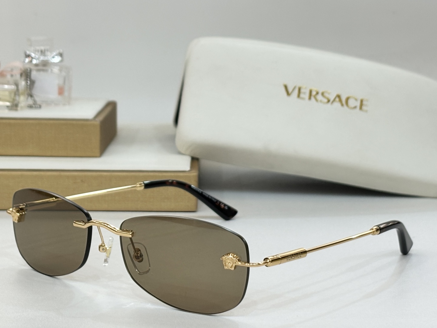  VERSACE  官网新款 
MODEL：VE2279
SIZE：60口18-140

