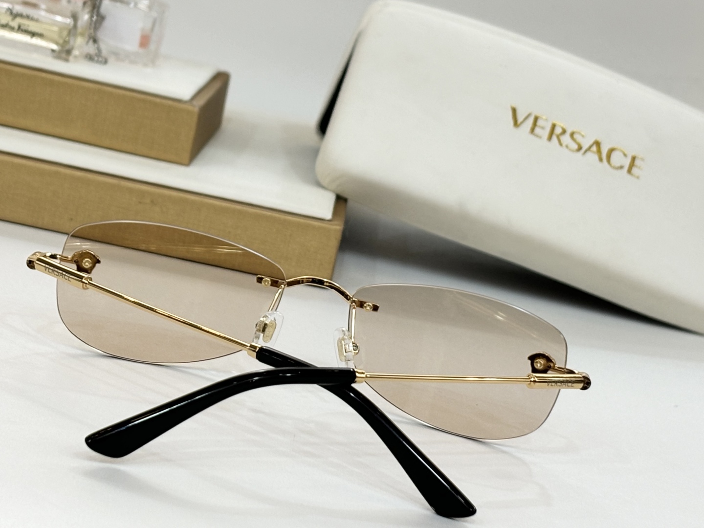  VERSACE  官网新款 
MODEL：VE2279
SIZE：60口18-140

