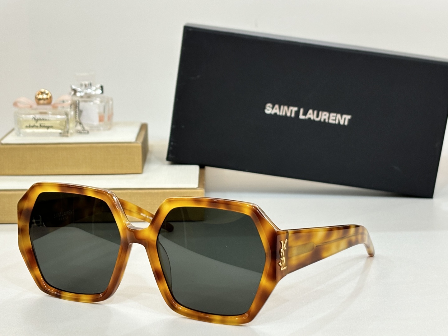  SAINT LAUREN*   ysl 新品 
MODEL：SL M118
SIZE：57口18-14