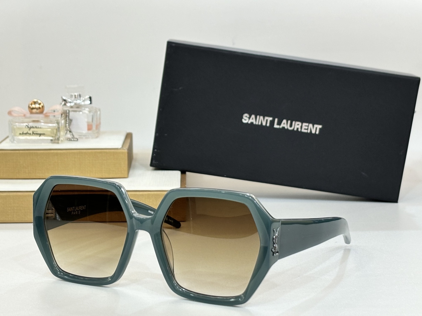  SAINT LAUREN*   ysl 新品 
MODEL：SL M118
SIZE：57口18-14