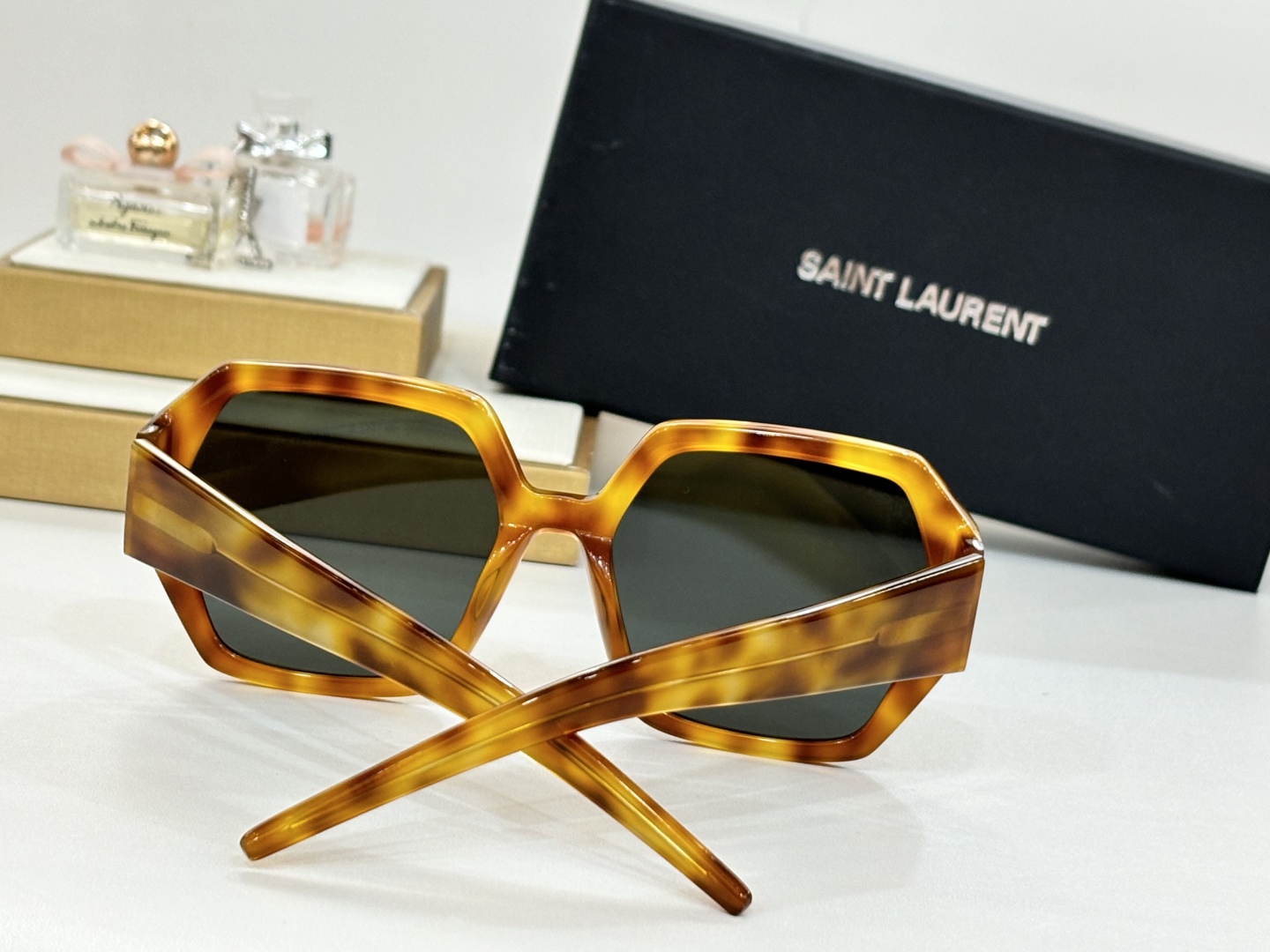  SAINT LAUREN*   ysl 新品 
MODEL：SL M118
SIZE：57口18-14