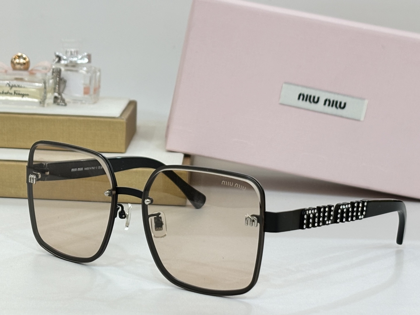  新款MIU M*  缪缪闪钻 
MODEL SMU098 
SIZE：60口16-140
