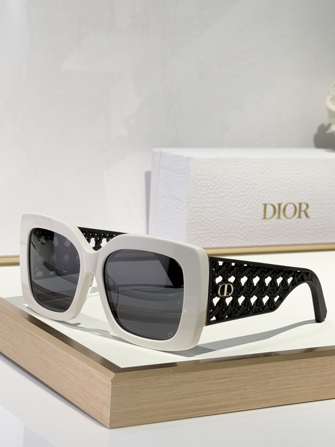  Dior
MOD：Verydior S1F
SIZE54-19-140
