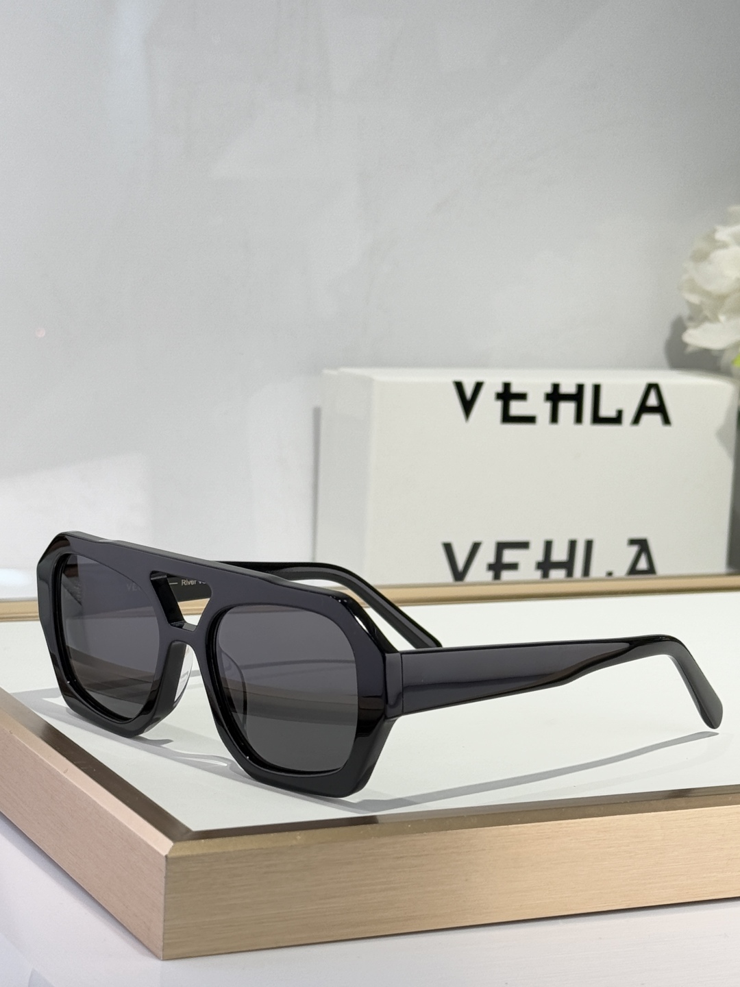  VEHL*
Mod：RIVER VS353
Size：53-17-145
澳洲潮牌
