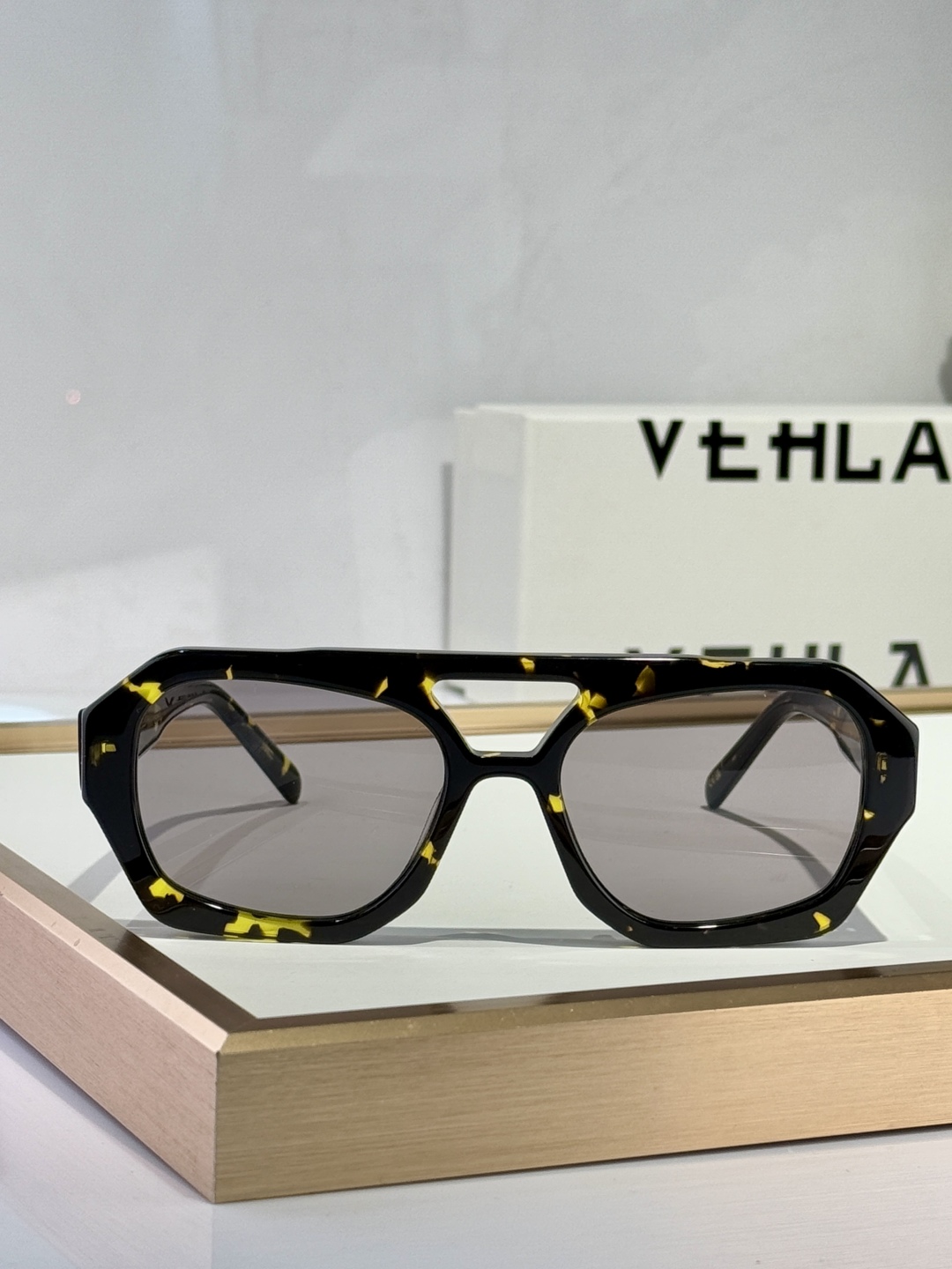  VEHL*
Mod：RIVER VS353
Size：53-17-145
澳洲潮牌
