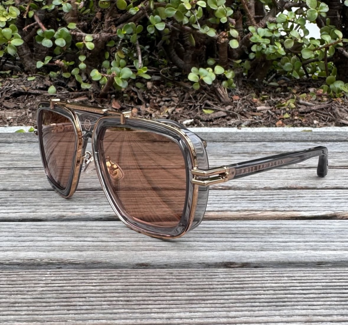 ￼ PhiliPP Plein
Mod：SP
Size：66口10-145
品质保证
金属电镀
质感看得