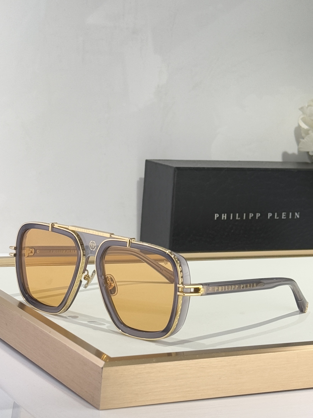 PhiliPP Plein
Mod：SP
Size：66口10-145
品质保证
金属电镀
质感看得见