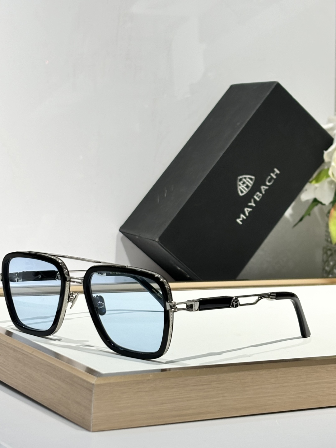  MAYBACH  
THE HANY
SIZE：56-19-145

