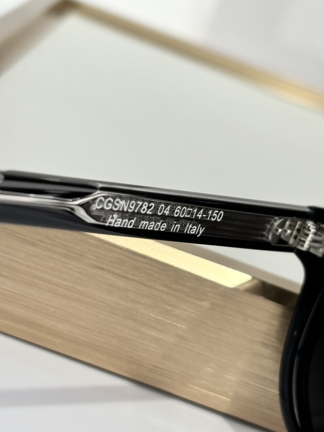  CUTLER AND GROSS
Mod：CGSN9782
size：60口14-150
备受期待的德