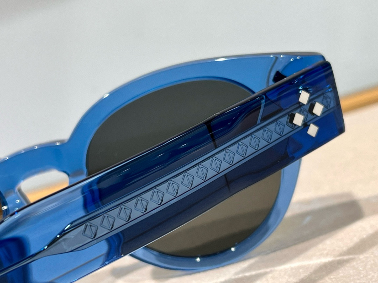  NFC
DIO* CD DIAMOND R2I
SIZE：49口21-145

