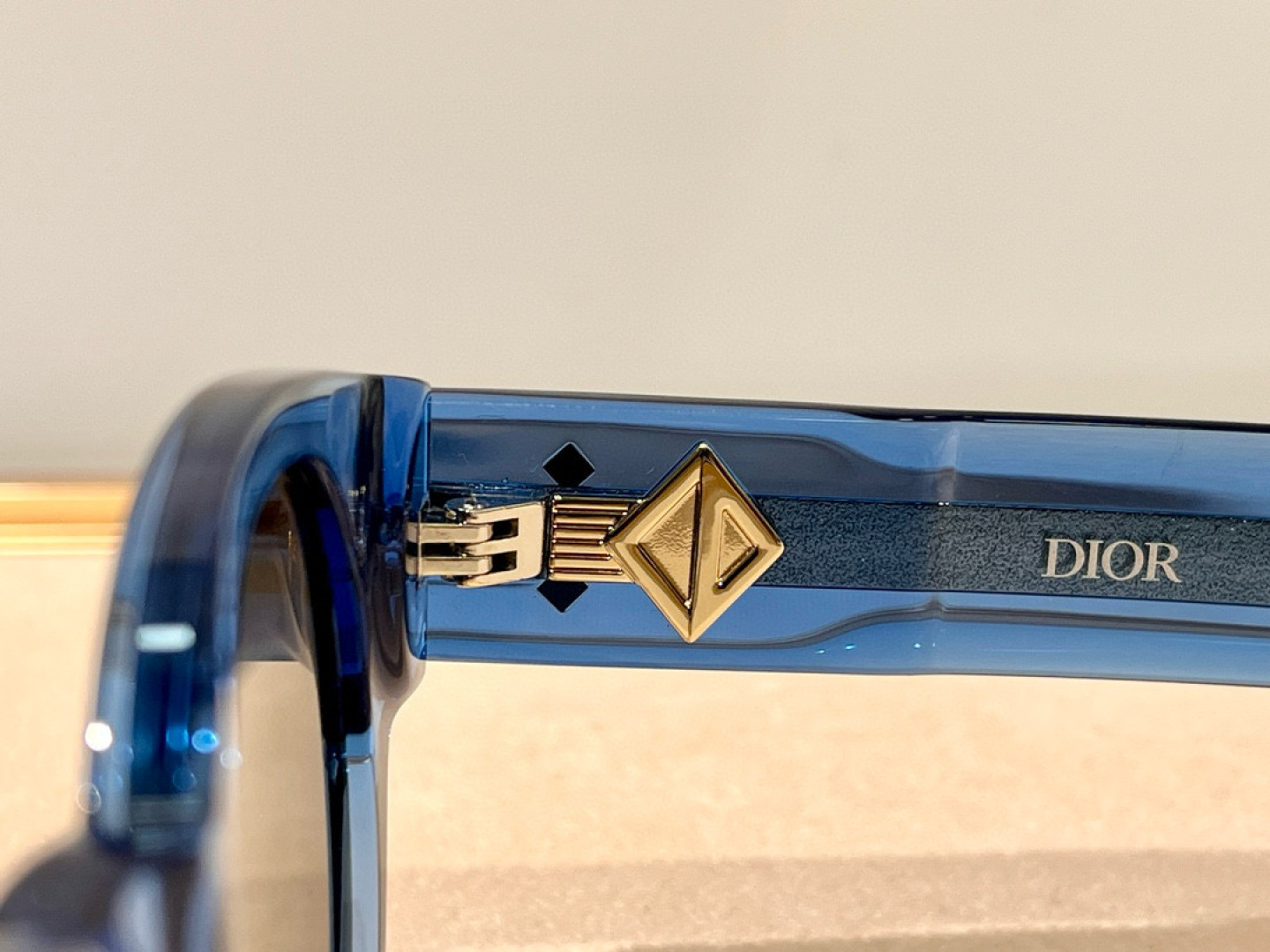  NFC
DIO* CD DIAMOND R2I
SIZE：49口21-145

