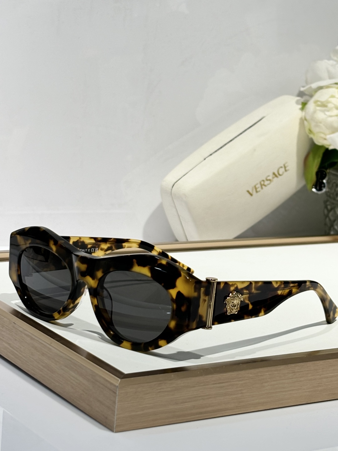  VERSACE
MOD4477
Size52-19-135
