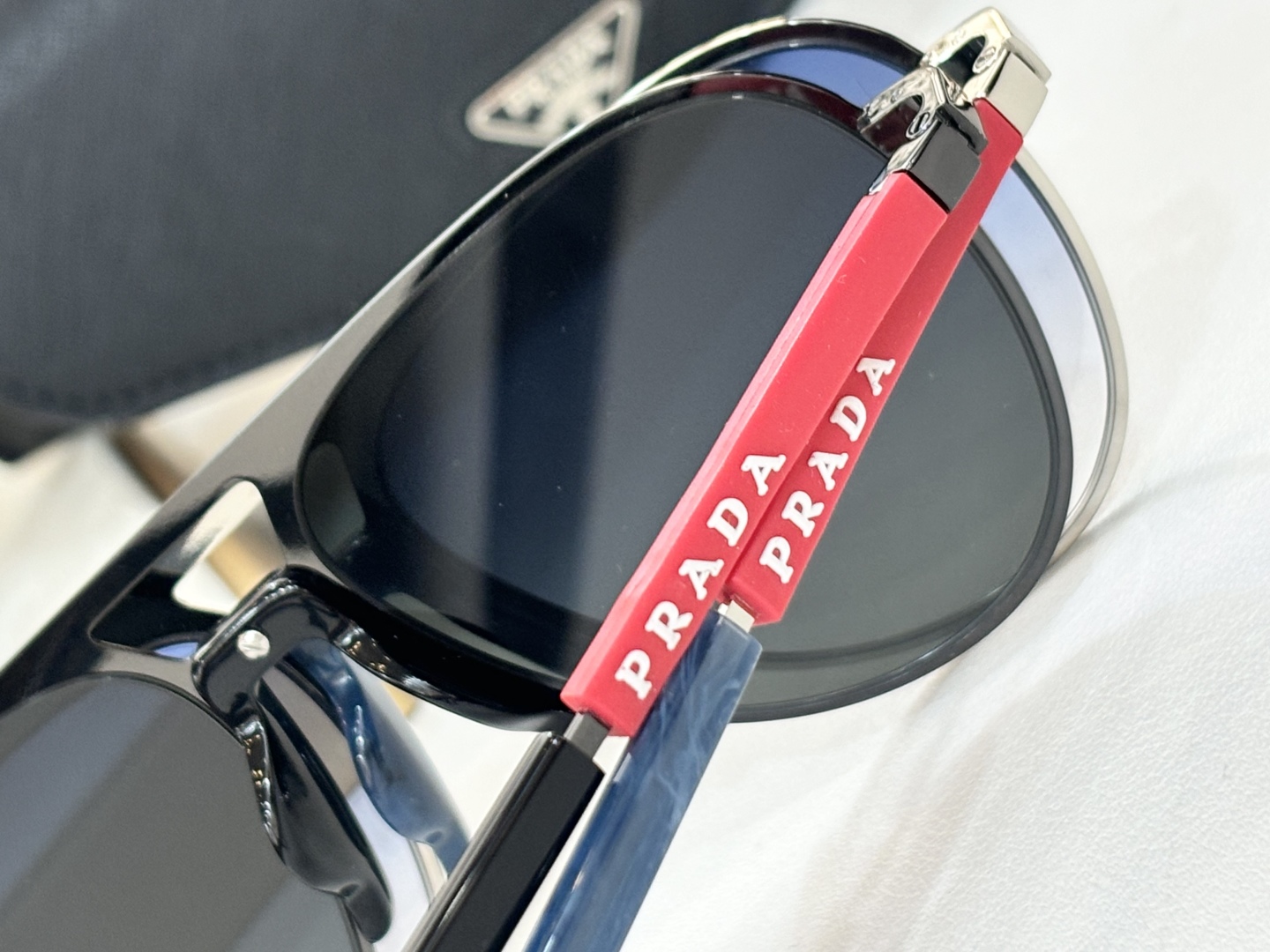  PRADA
MODPS51XS
Size58-17-145
