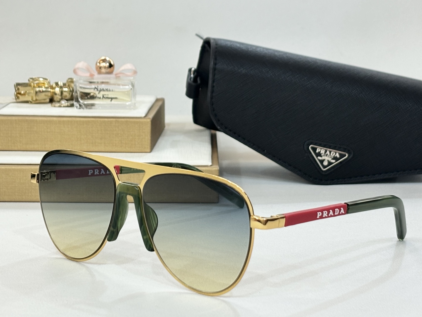  PRADA
MODPS51XS
Size58-17-145
