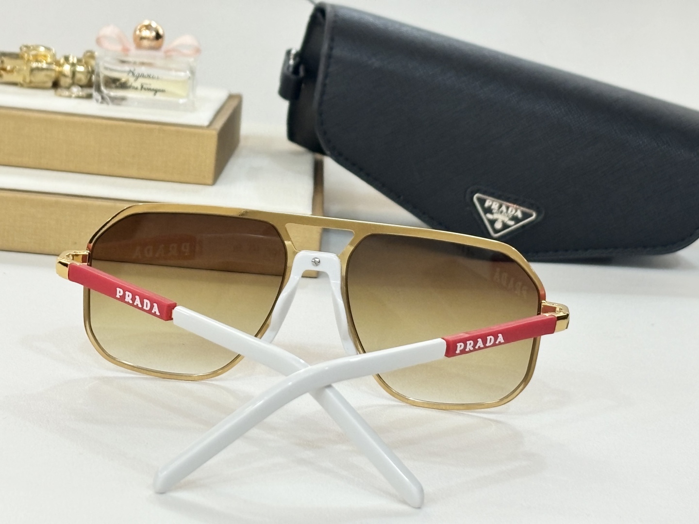  PRADA
MODPR179VS
Size57-17-145
