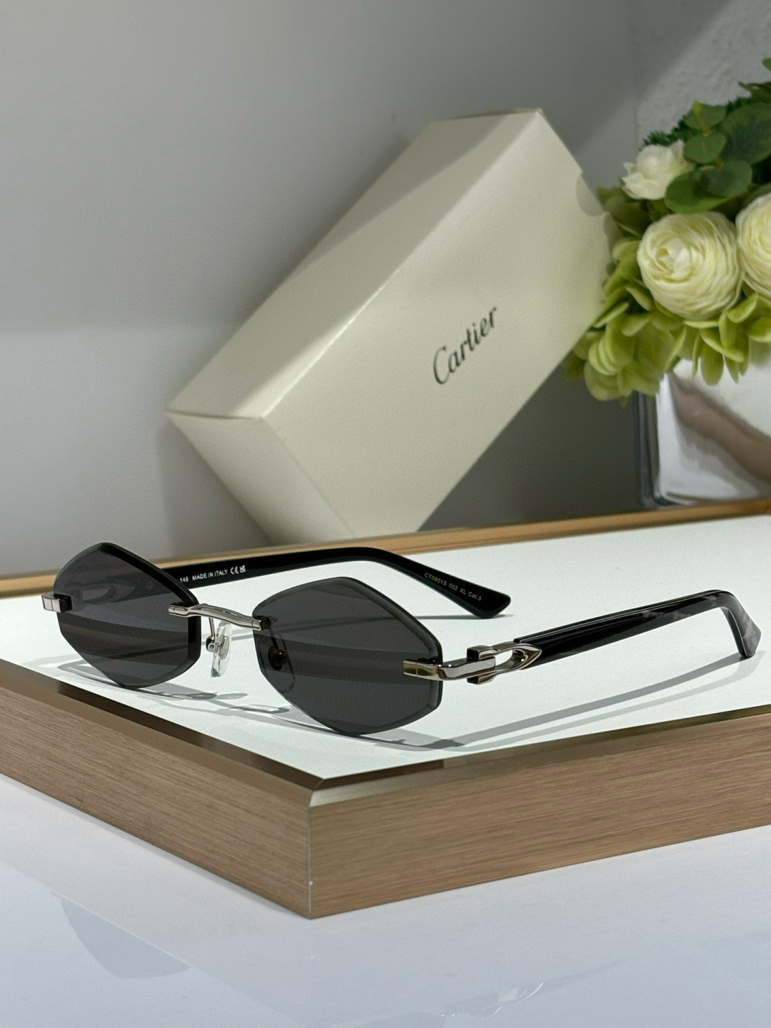  Cartie*
Mod：CT0901S
Size：59-21-145
高品质不怕对比
zP 打版
顶奢
