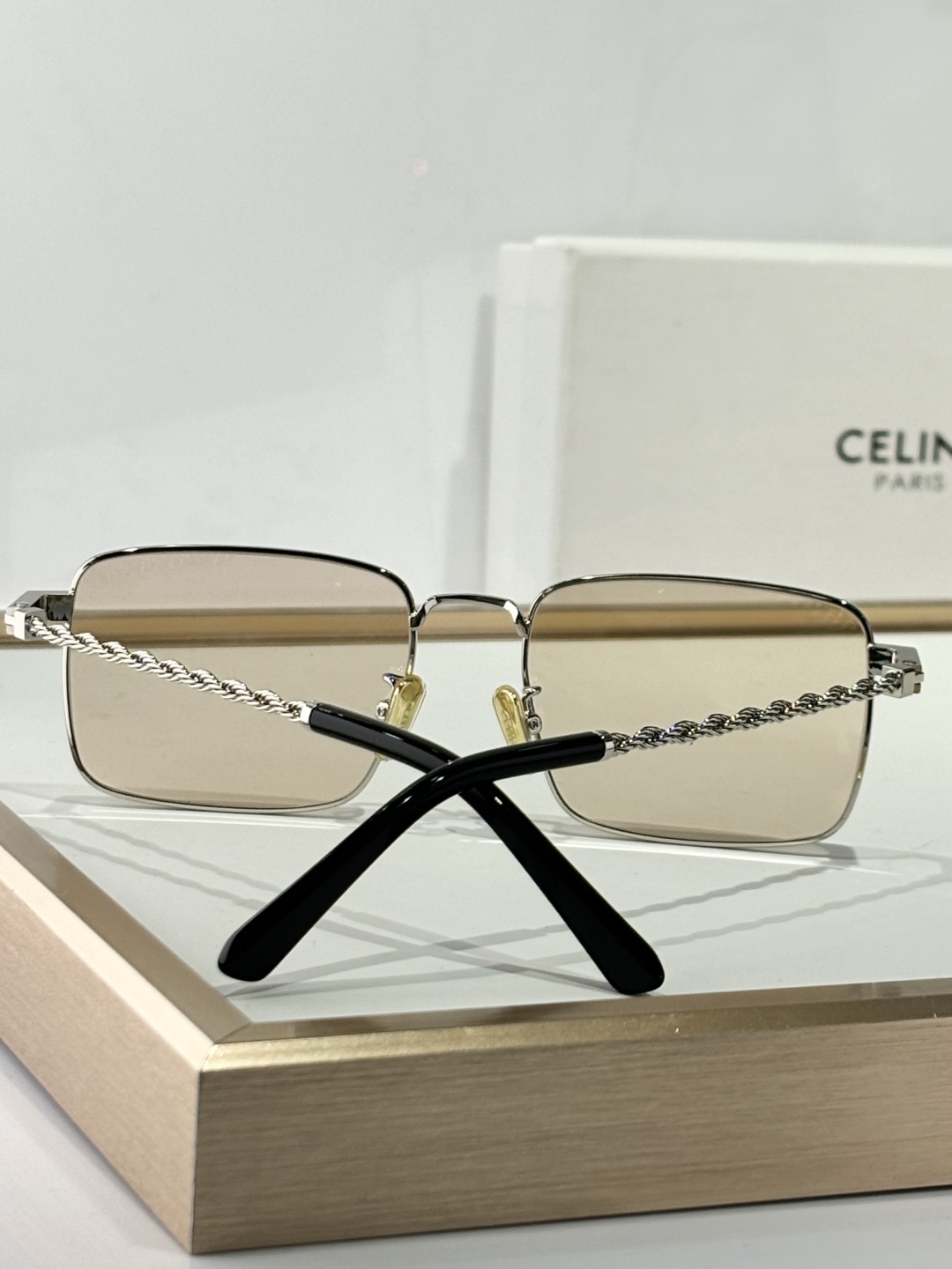  Celine 
CL40522
Size：54口18-140
ToP quality 
