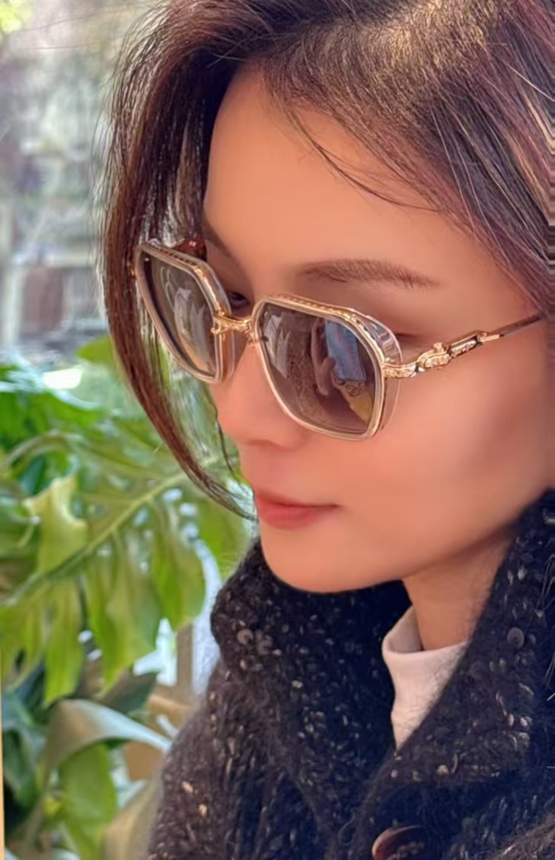  Zeiss lenses
CHROME HEART
顶级板材手工打磨抛光而成 
立体配饰logo彰显品