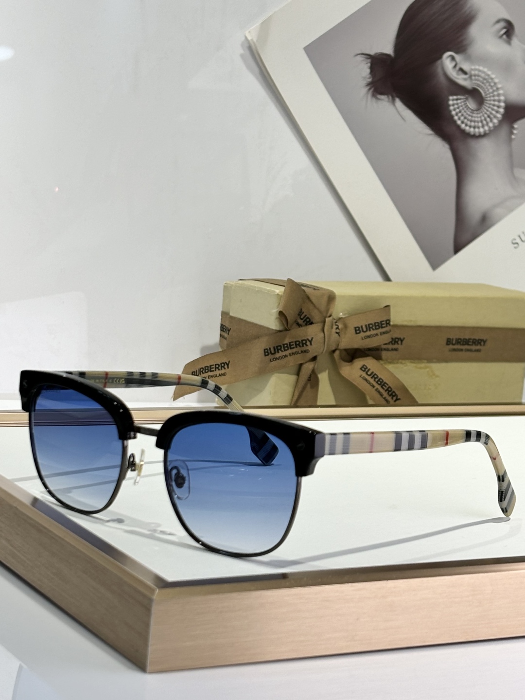 ￼ Burberry 
Mod4417
Size56-20-145
