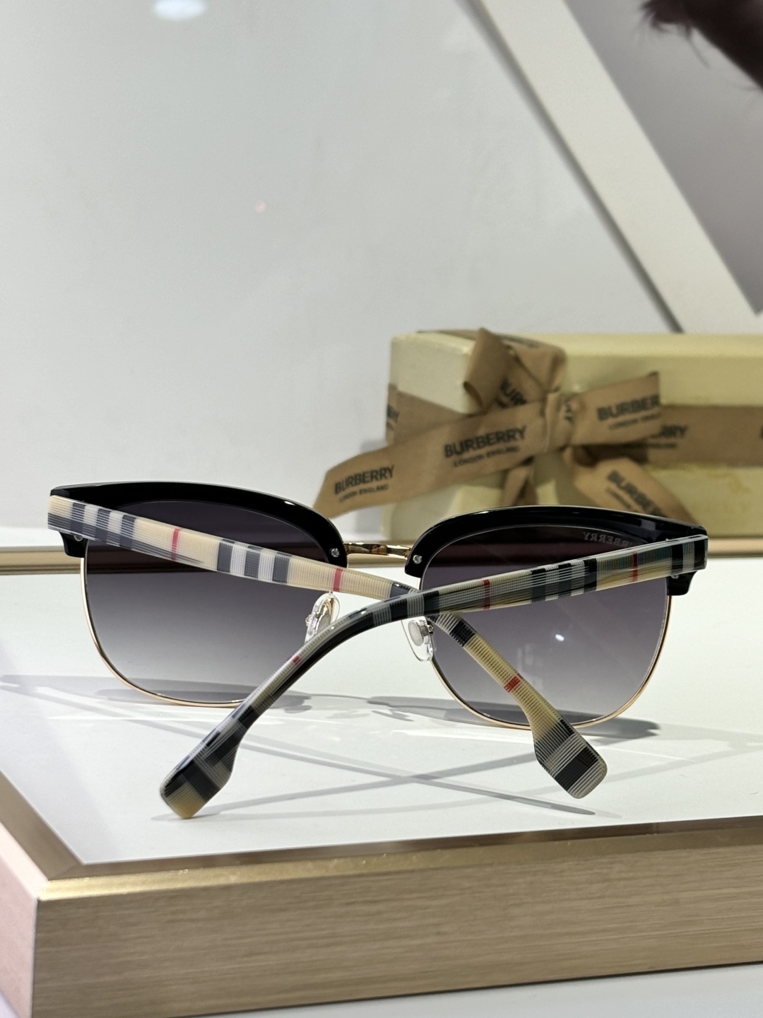 ￼ Burberry 
Mod4417
Size56-20-145

