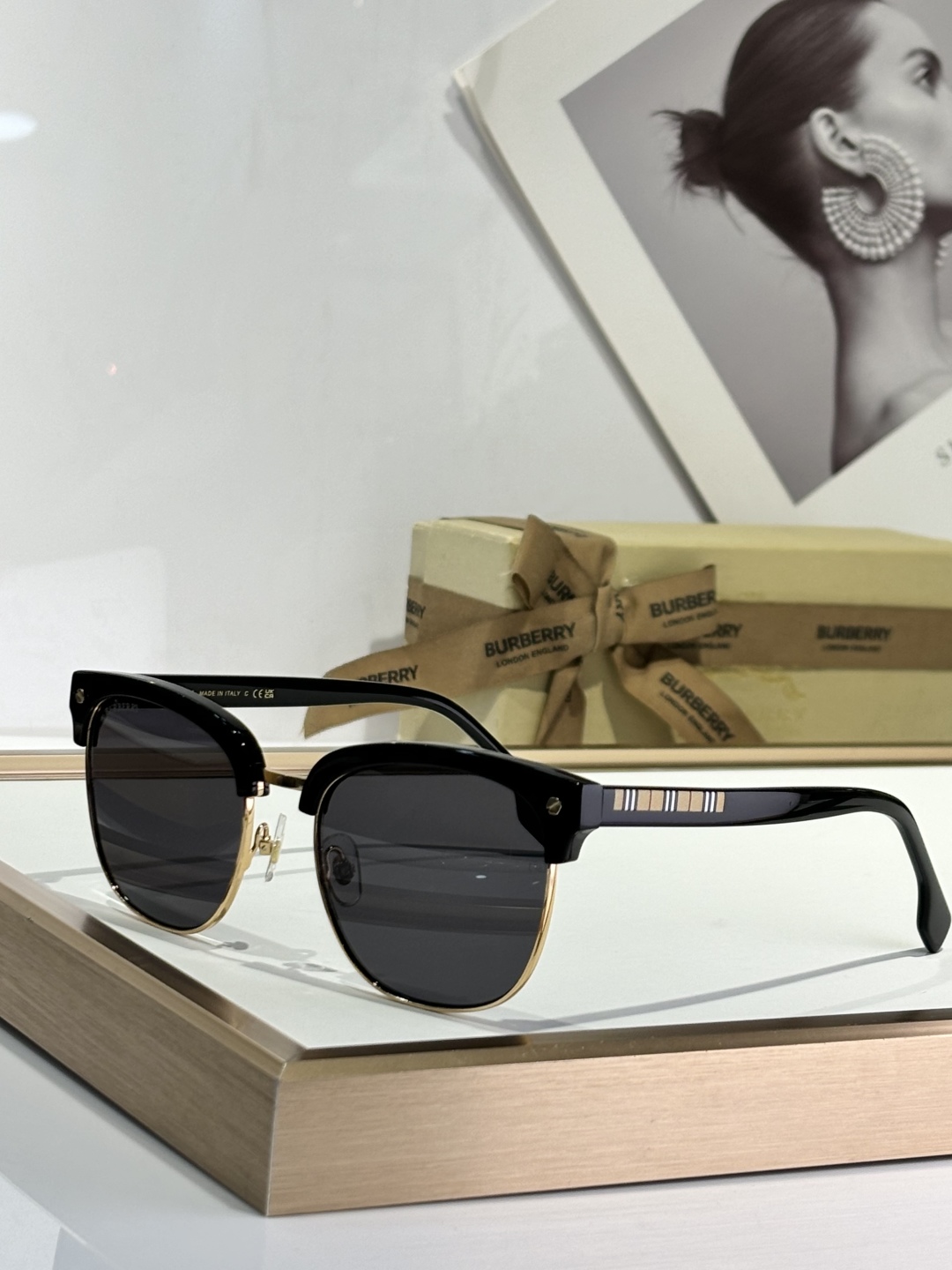 ￼ Burberry 
Mod4417
Size56-20-145
