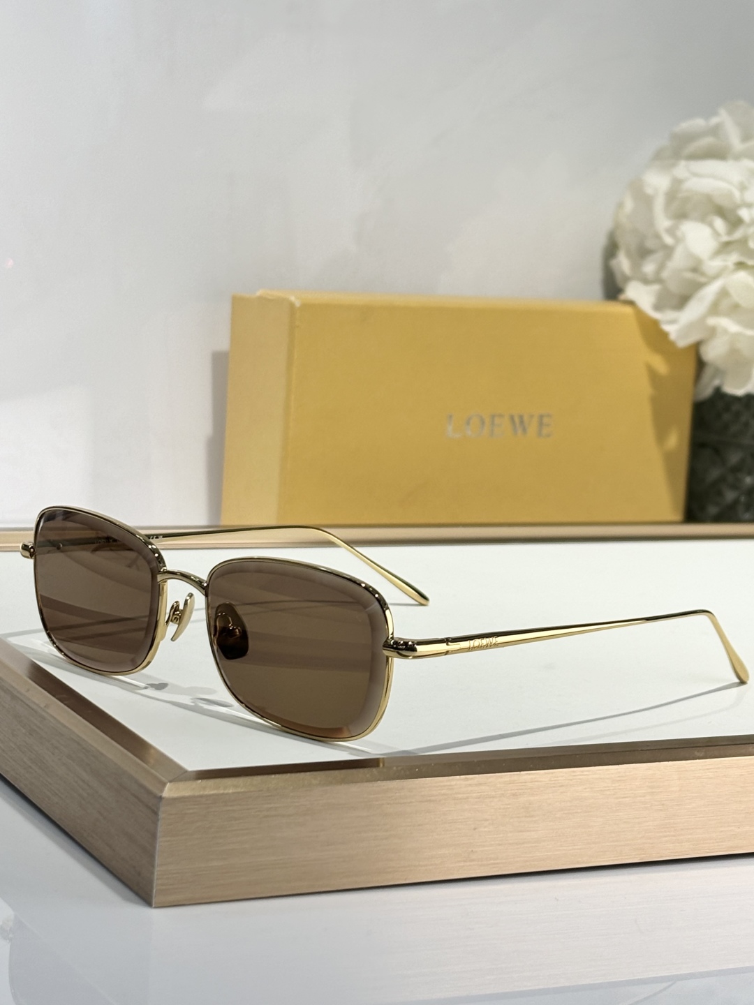  LOEWE
MODEL：LW40159U
SIZE：55口17-140

