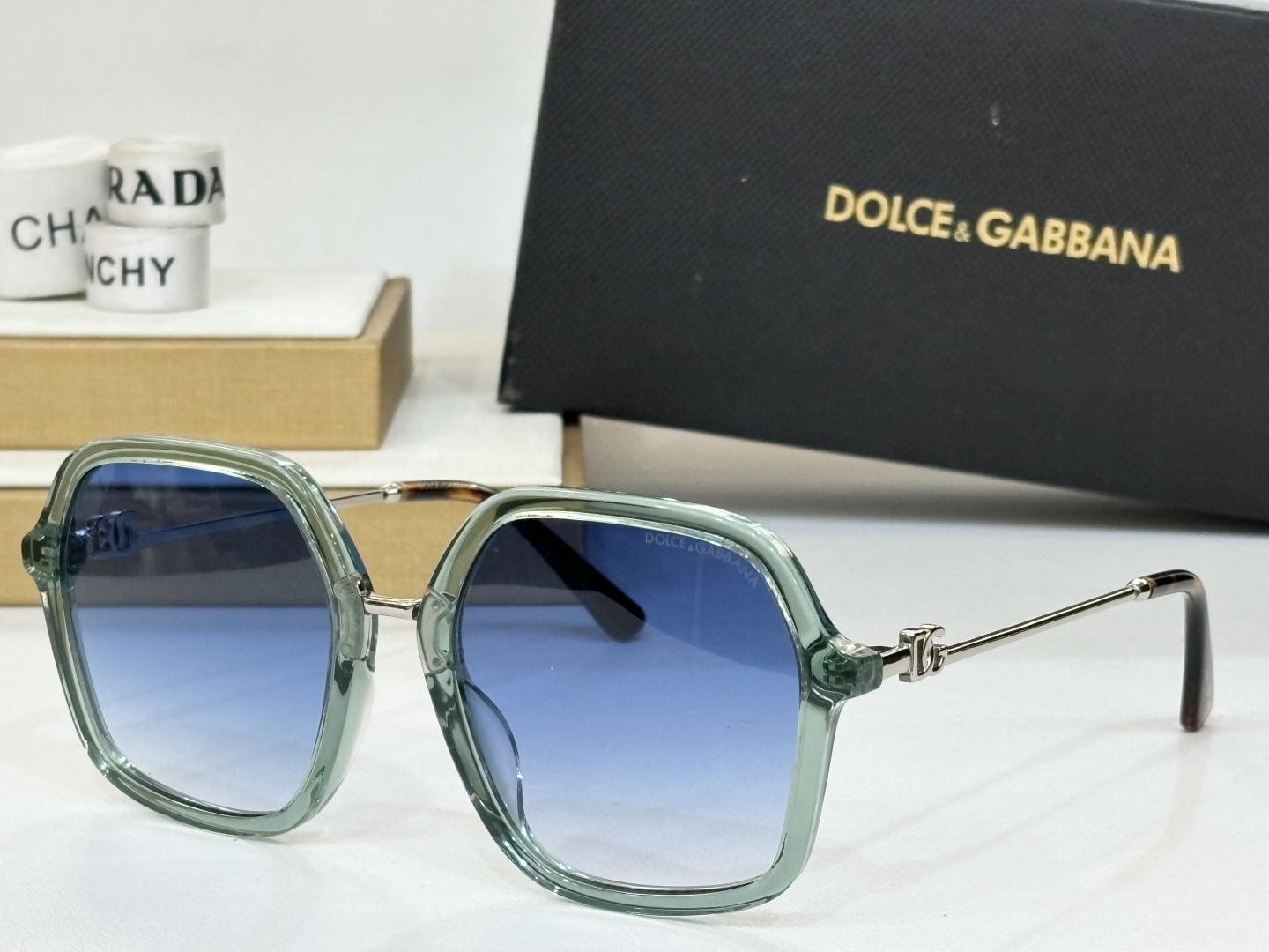  DOLCE & GABBA
MODEL：DG4421
SIZE：55口20-145
