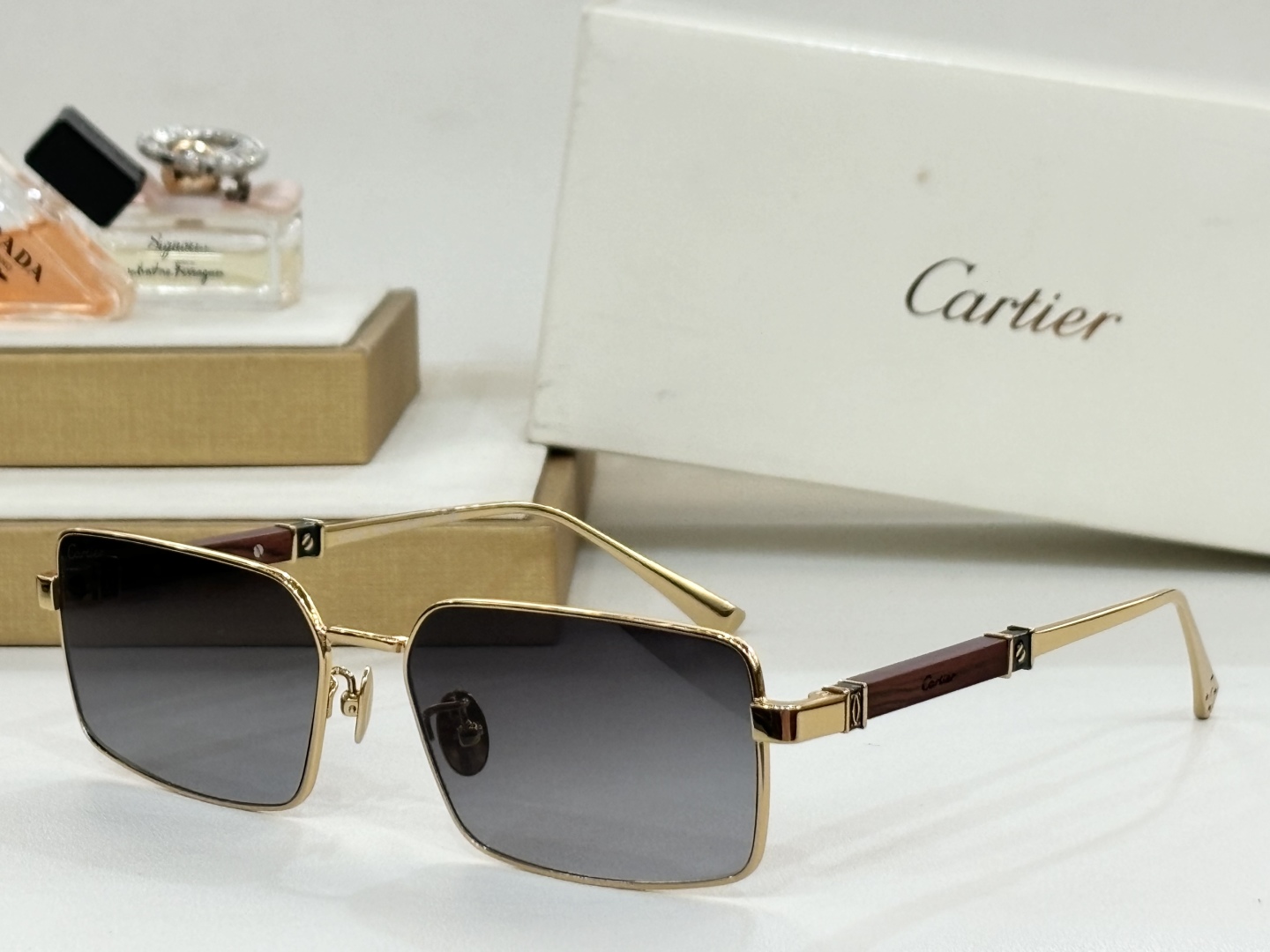  Cartie*
MODEL：CT0508S
SIZE：50口16-145
