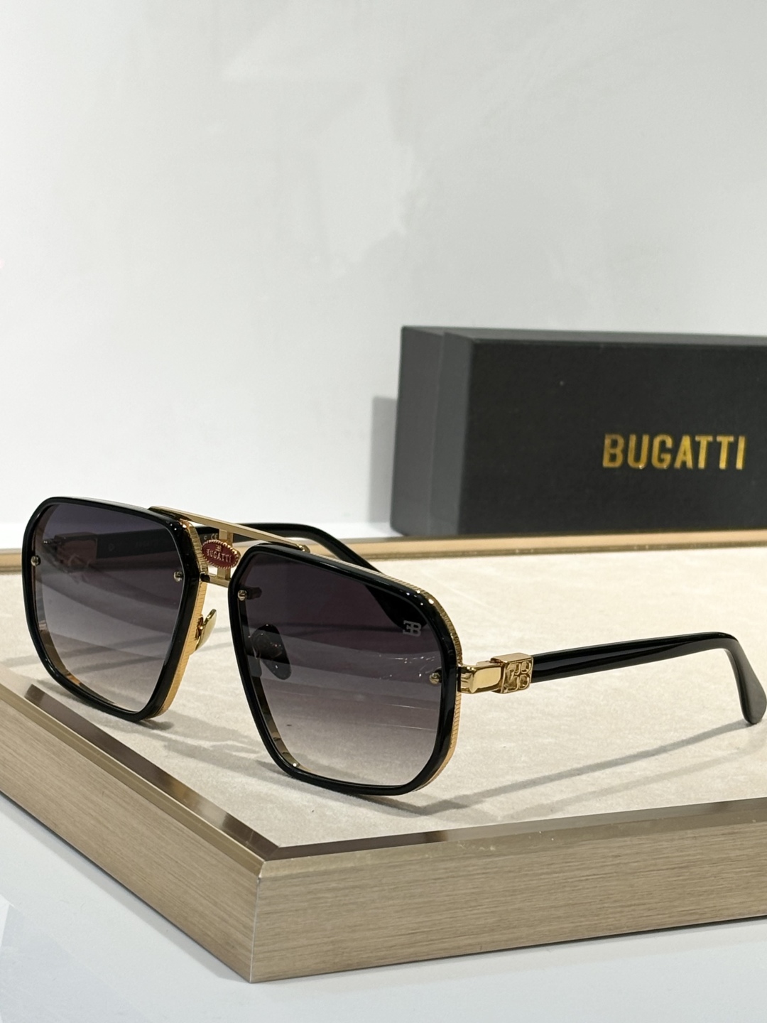  BUGATTI* 
布加提
Model：13-BT/
Size：63口15-142
